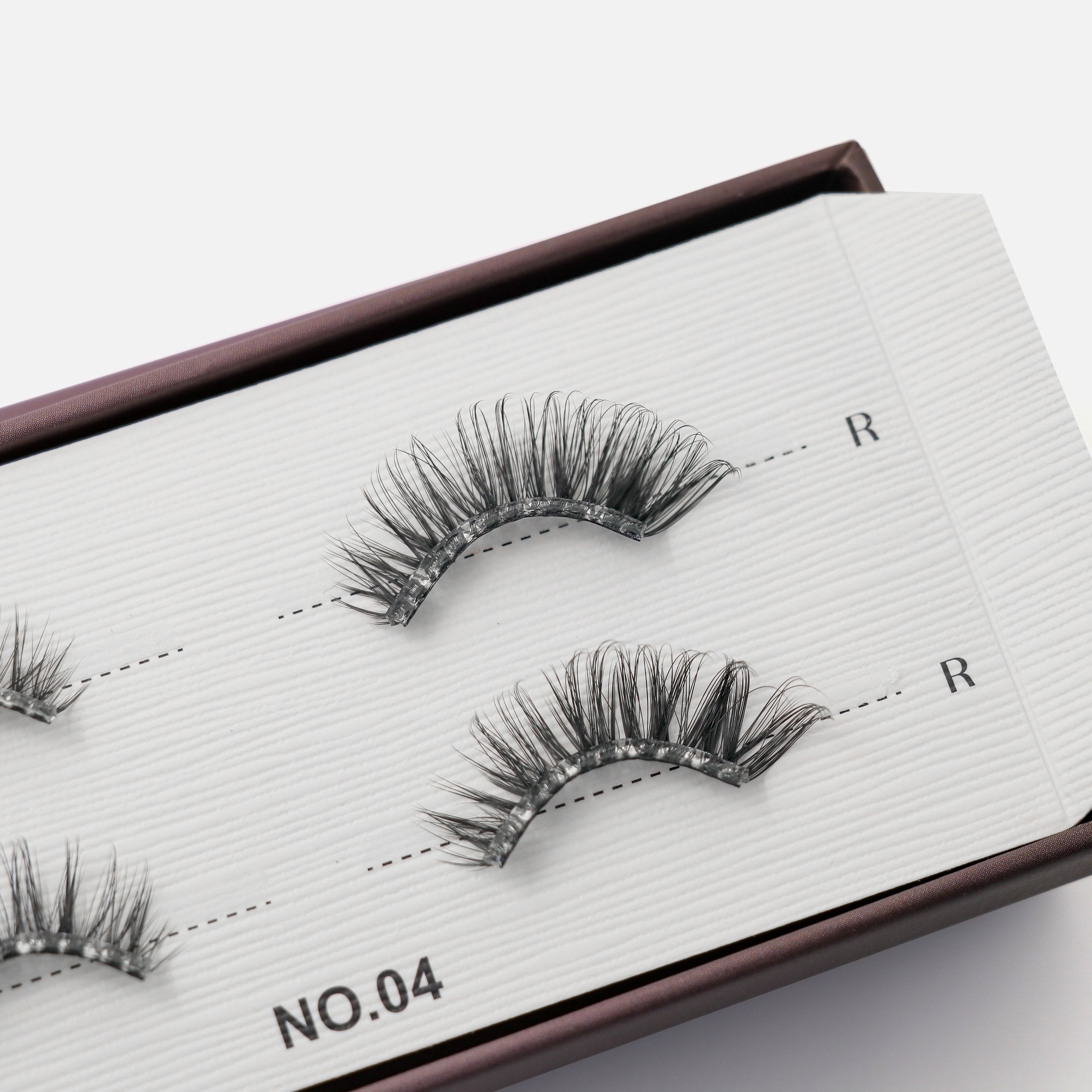 Pre-glued Half Lash NO.04